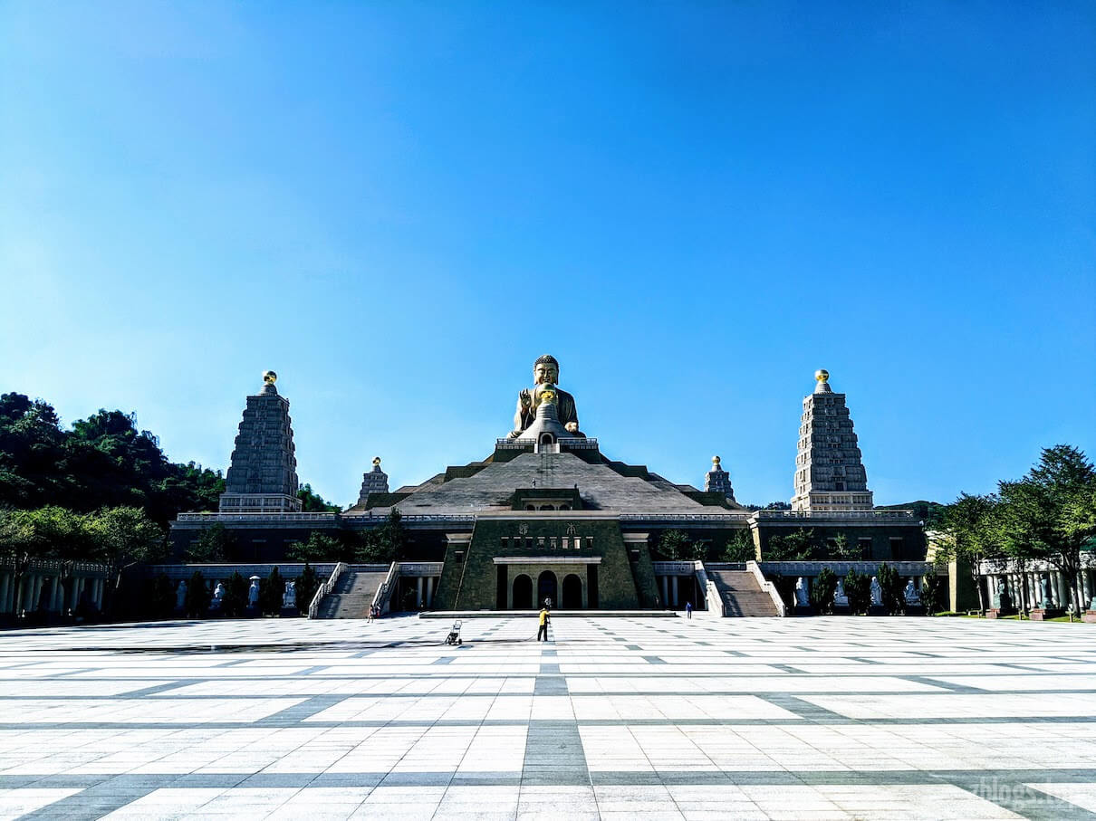 佛光寺巨佛