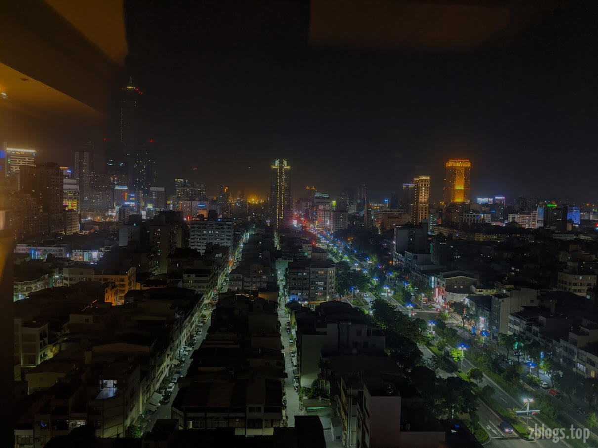 台湾夜晚的街区